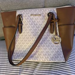 Micheal Kors Bag 