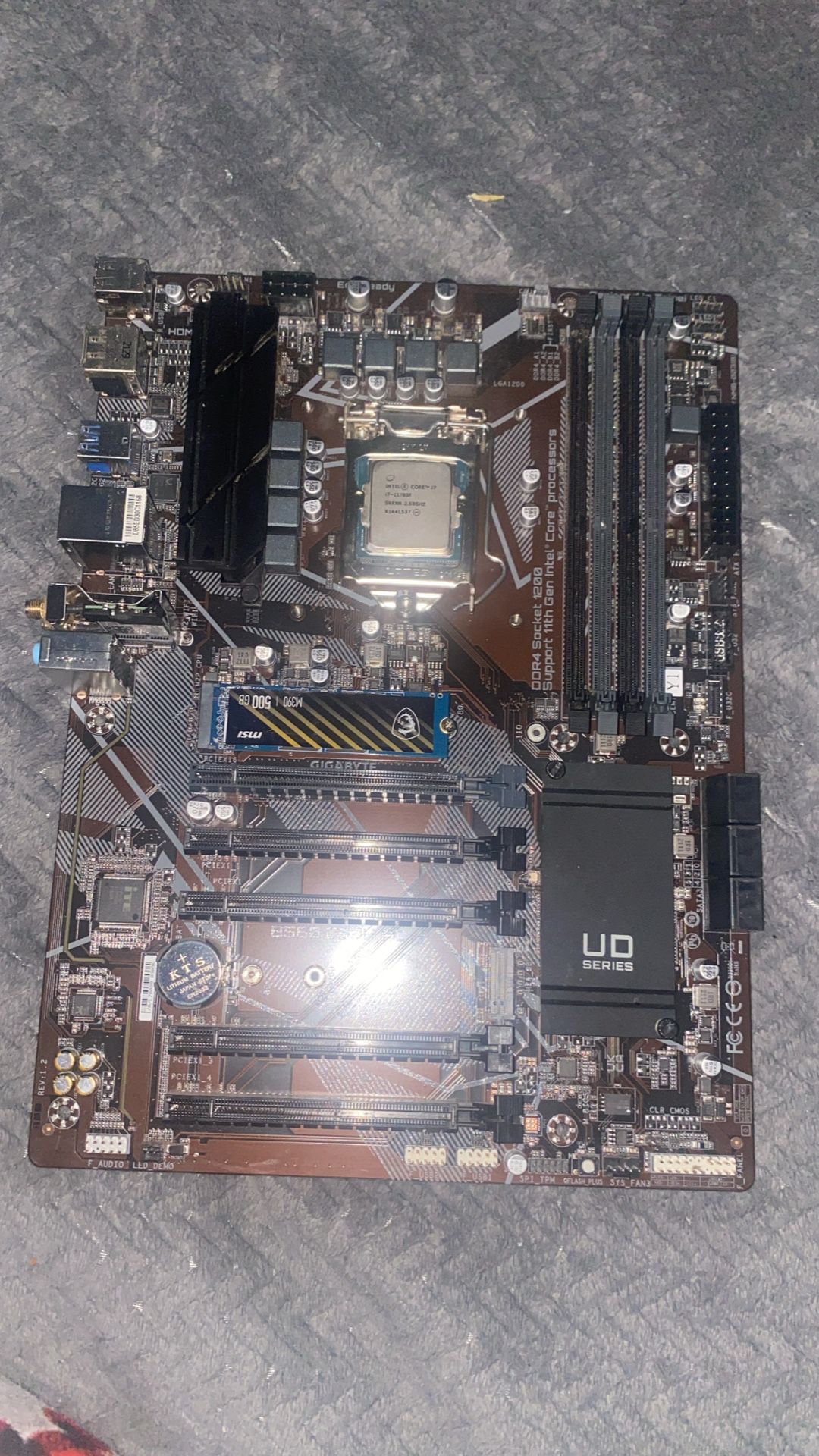 B560 Mother Board With i7 Cpu And 500gb SSD