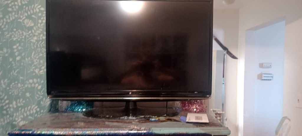 42" Roku Tv $90 obo