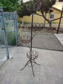 Plant stand