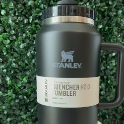 Stanley 64 oz 