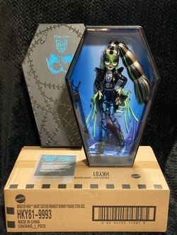 Monster High Haunt Couture Midnight Runway Frankie Stein