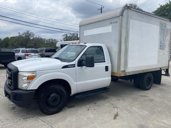 2011 Ford F350 Super Duty Regular Cab & Chassis