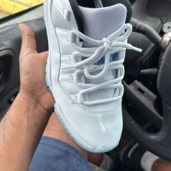 Legend Blue 11 Low Top