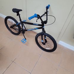 Haro Shredder Pro BMX Bike