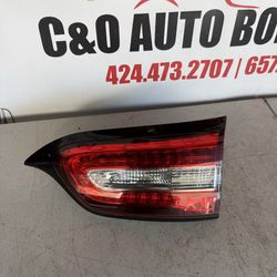 2014 2015 2016 2017 2018 Jeep Cherokee latitude inner tailgate tail light tail lamp taillight right passenger side RH OEM USED ORGINAL