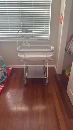 Simmons Bassinet