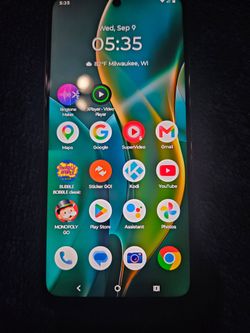Moto g 2025 like new