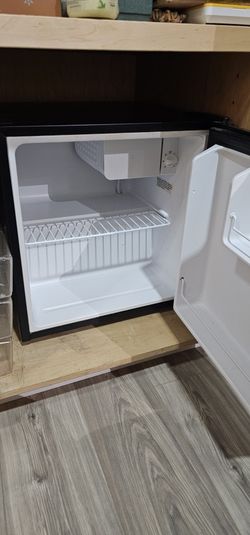 Mini Fridge For Sale
