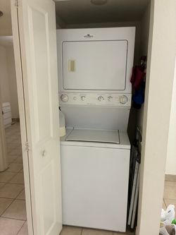 Lavadora, combo marca, frígidaire￼
