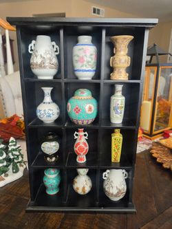 Hanging Shelf with vases
