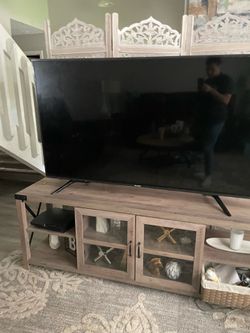 Tv console