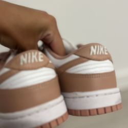 Nike Dunk Low “Pink Oxford” | Women’s 7