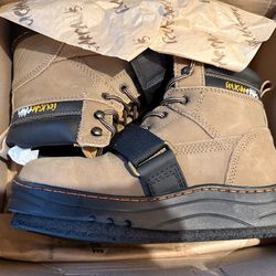 Cougar Paws Peak Performer Roofing Boots - Size 8.5 - opened box.