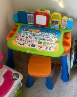 Vtech Touch and Learn Activity Desk