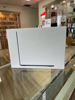 Apple MacBook Air M5 in Box 🔥 Financing $1-$100 Down
