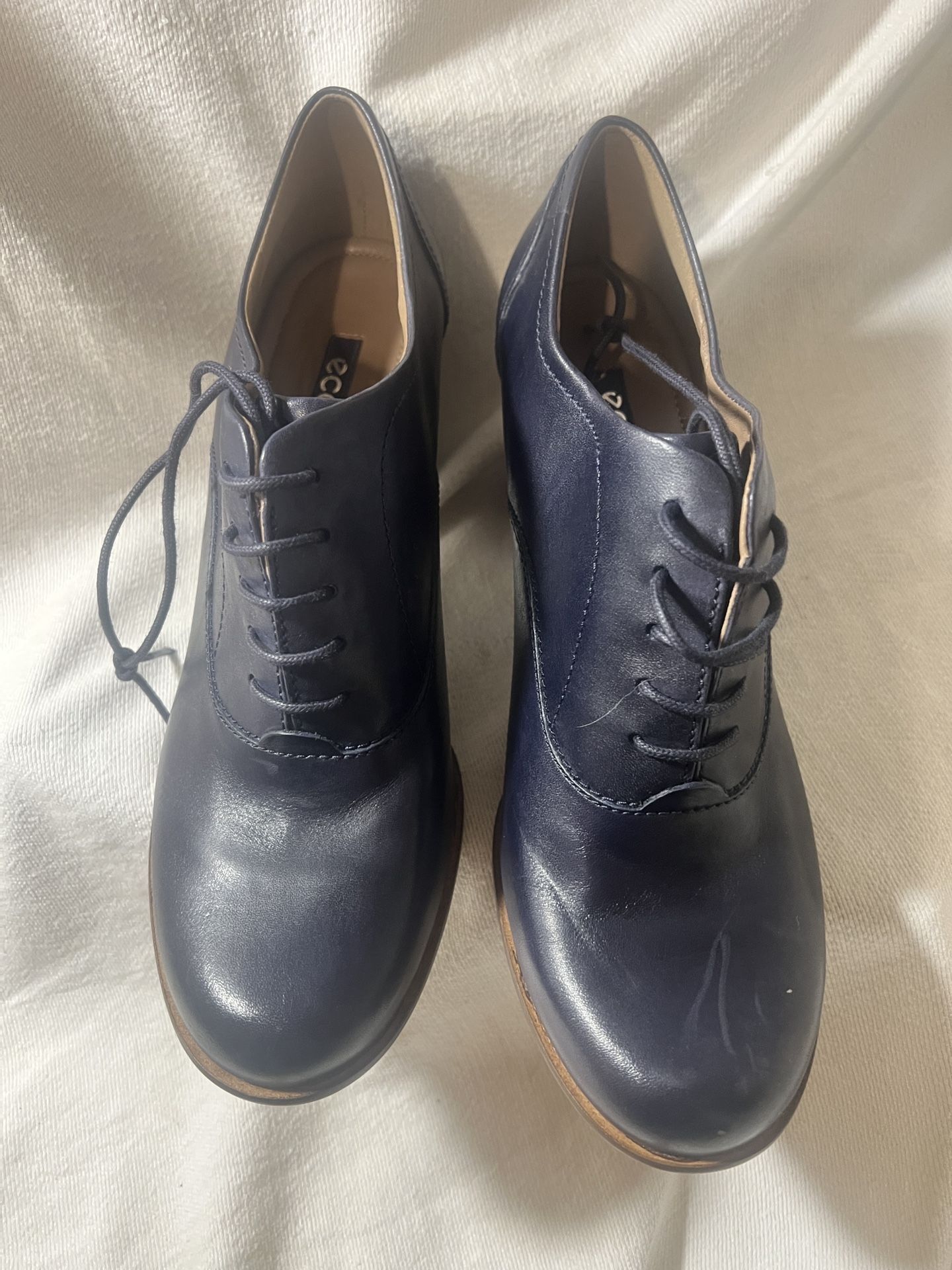 ECCO Black Women’s Pretoria Oxford Heels Size 11