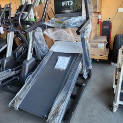 2025 Model Nordictrack X24 Treadmill- 24" screen - 40% incline 