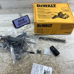 Dewalt Universal Edge Guide with Dust Collection