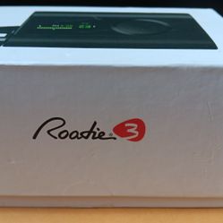 ROADIE 3 | Smart Automatic Guitar Tuner, Metronome & String Winder 