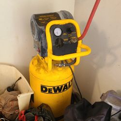 Air Compressor DeWalt