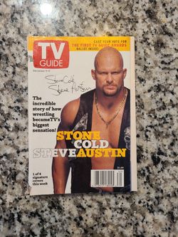 WWE TV Guide Lot 