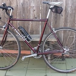 UNIVEGA SUPERSTRADA Vintage  Alta Gama. En Buen Estado  Funciona 100% Tiene Todas Las Partes Originales Shimano  