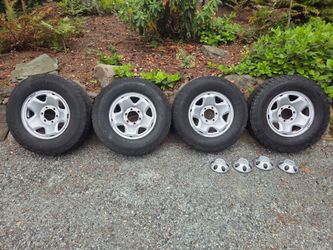 Set of 4 Cooper Discoverer AT3 LT245/75r16 Toyota Wheels Tires & Rim