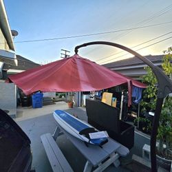 Hampton Bay Patio umbrella, normal wear, good condition 