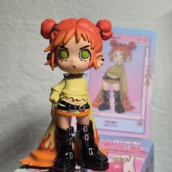 POPMART - Lil Peach Riot: Loading Series Figure