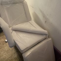 white lash,tattoo bed