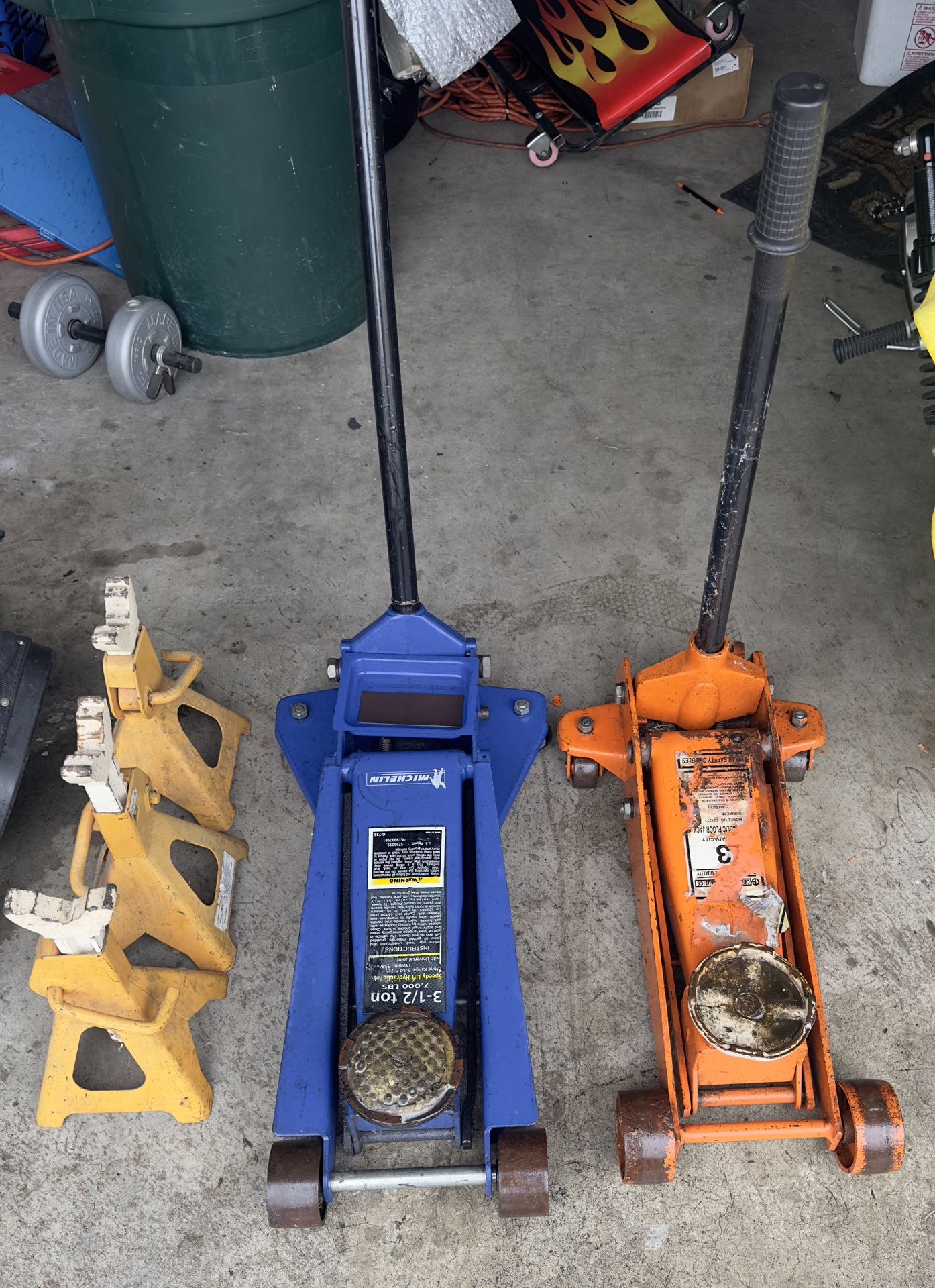 Michelin 31/2 Ton Floor Jack & Central Hydraulic Floor Jack W/ Jack Stands