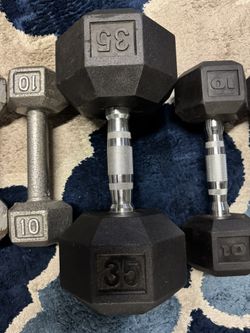 2 Pairs Of 10 And 1 Single Of 35 All For 50 Bucks