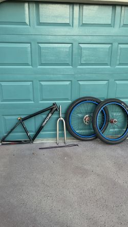 Selling everything together LMK SHOOT OFFERS!!