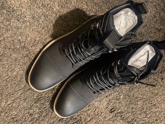 Men shoes brand new