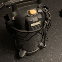 Dewalt 8 Gallon Shop Vac With Hose