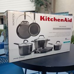 NEW + SEALED BOX! KitchenAid 10 Pc. Cookware Set (ONYX BLK)