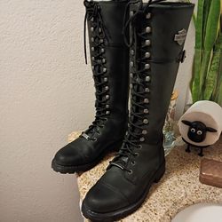 Boots women size 9