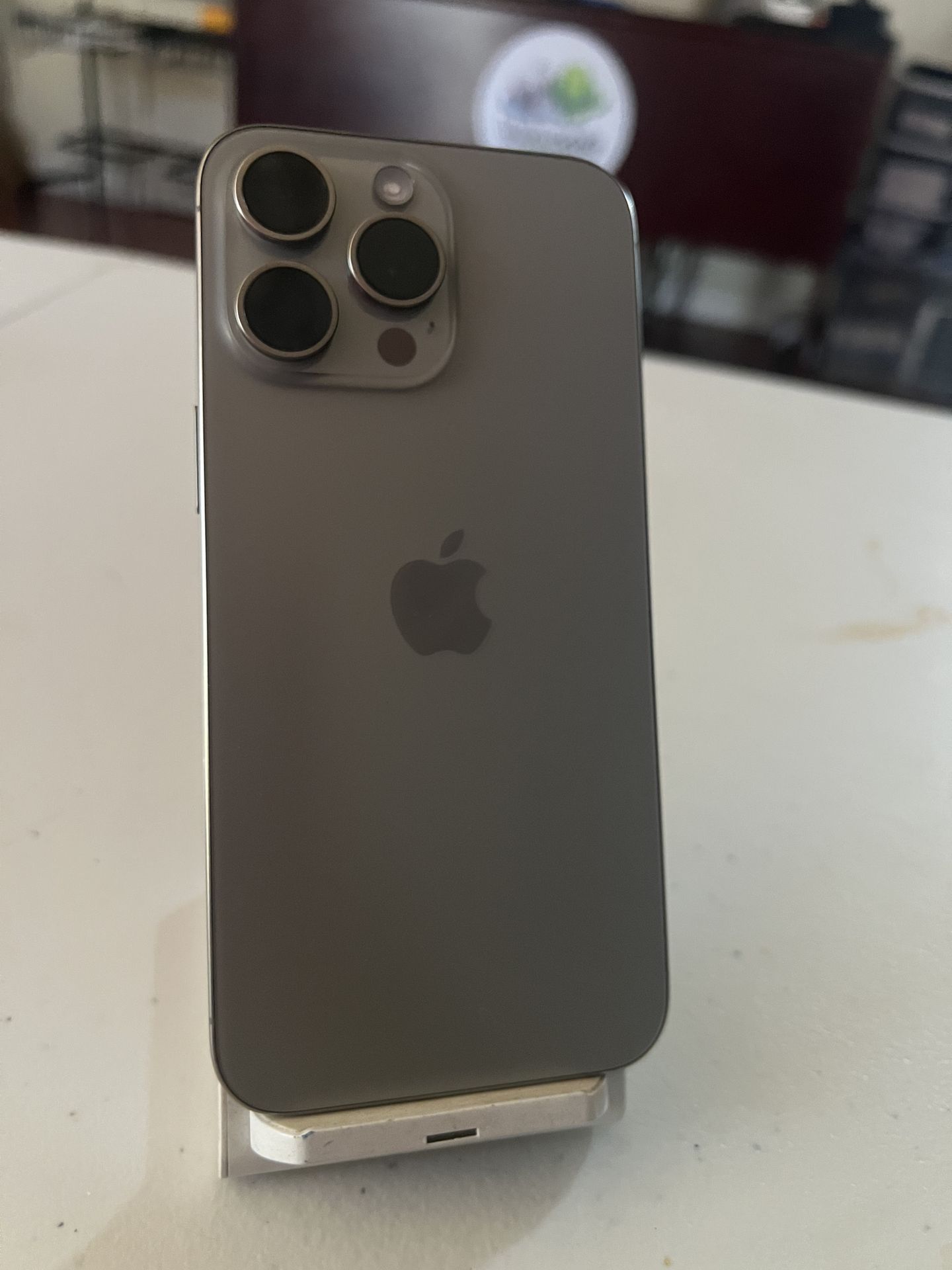 iPhone 15 pro Max 256GB natural titanium boost mobile or att