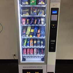 Snacks/Drinks Combo Machine With Credit Card Reader