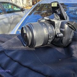 Nikon D5000 