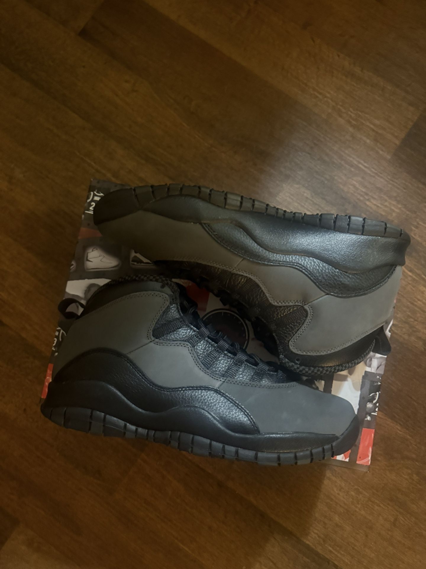 Jordan 10 Retro “Shadow”