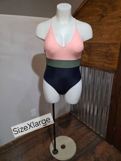 New Women's 1Piece Swimsuit 🩱