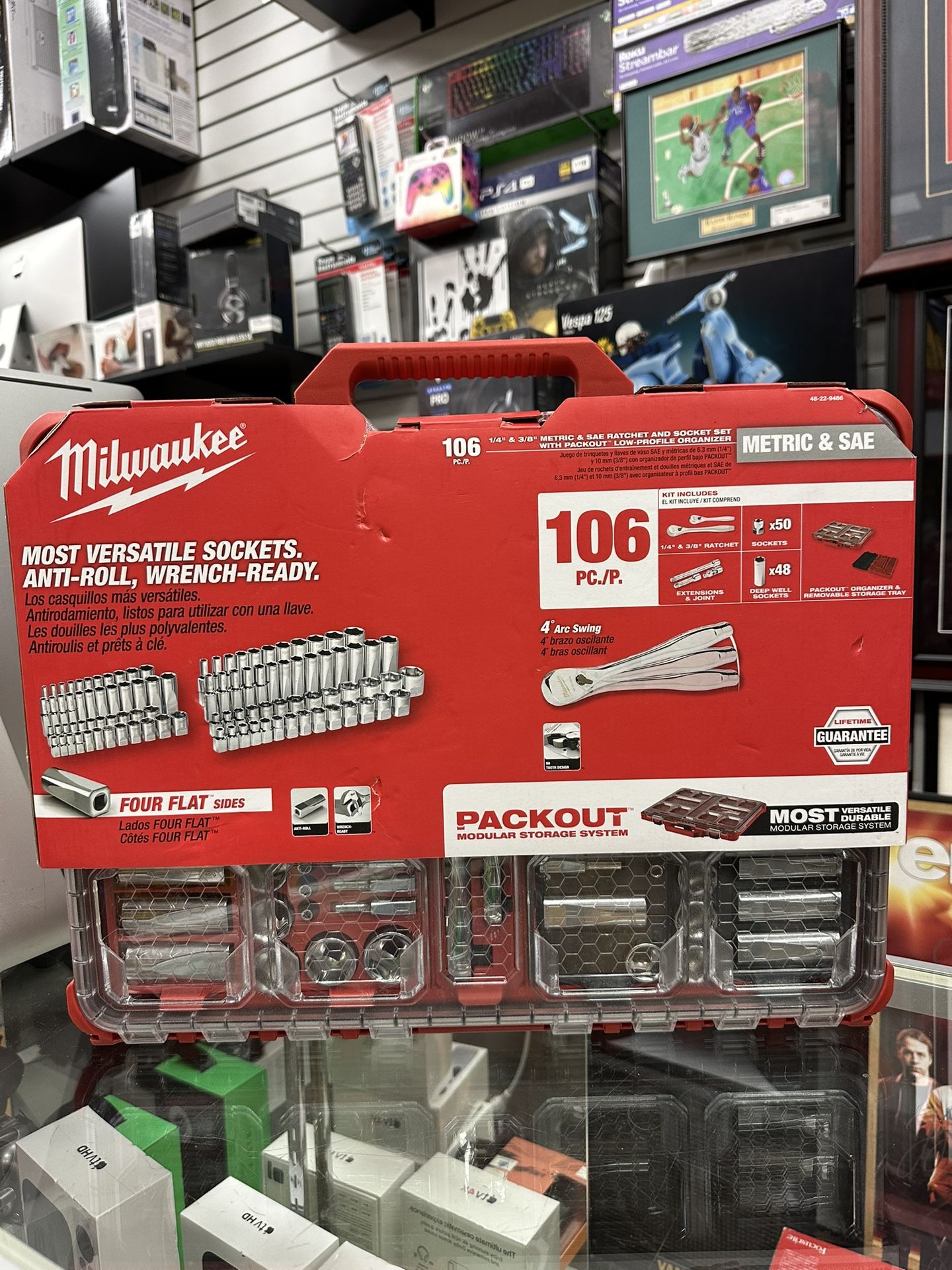 Milwaukee 1/4” & 3/8” METRIC & SAE SOCKET SET PACKOUT BOX 106pc