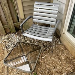 Metal Chair With Small Table In Good Condition for sale , Thumbnail