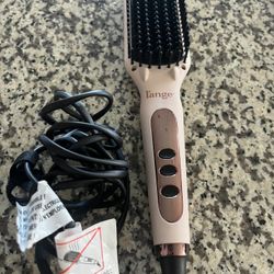 Lange Brush Straightener