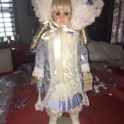 Maryee Nicole Doll-Madeleine #220