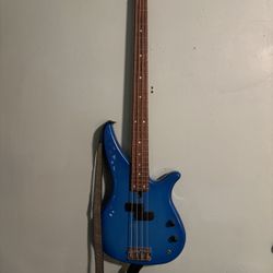 Yamaha bass