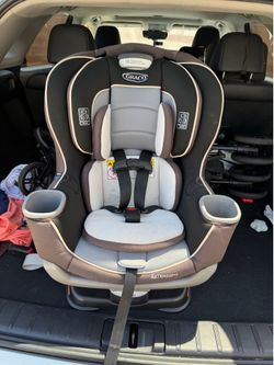Graco Extend2Fit Convertible Car Seat – $50 OBO