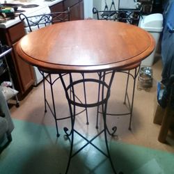 Bistro Table and 2 Stools
